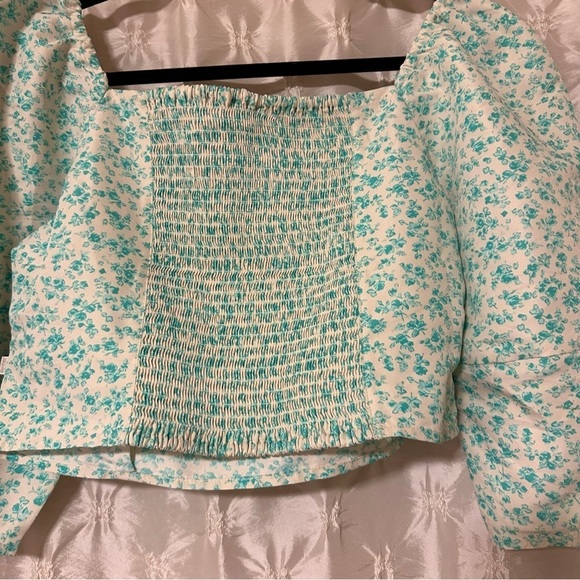 Levi's Yvie Puff 3/4 Sleeve Cropped Blouse Cream Electric Green Floral Top - Picture 6 of 12